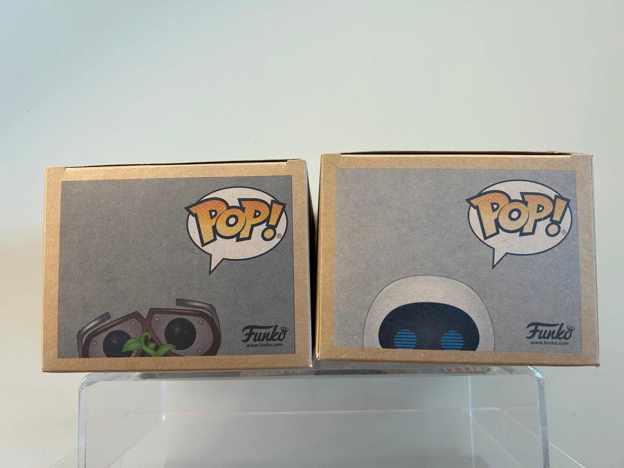 Funko Pop Disney Earth Day Wall-E & Eve Box Lunch Exclusive