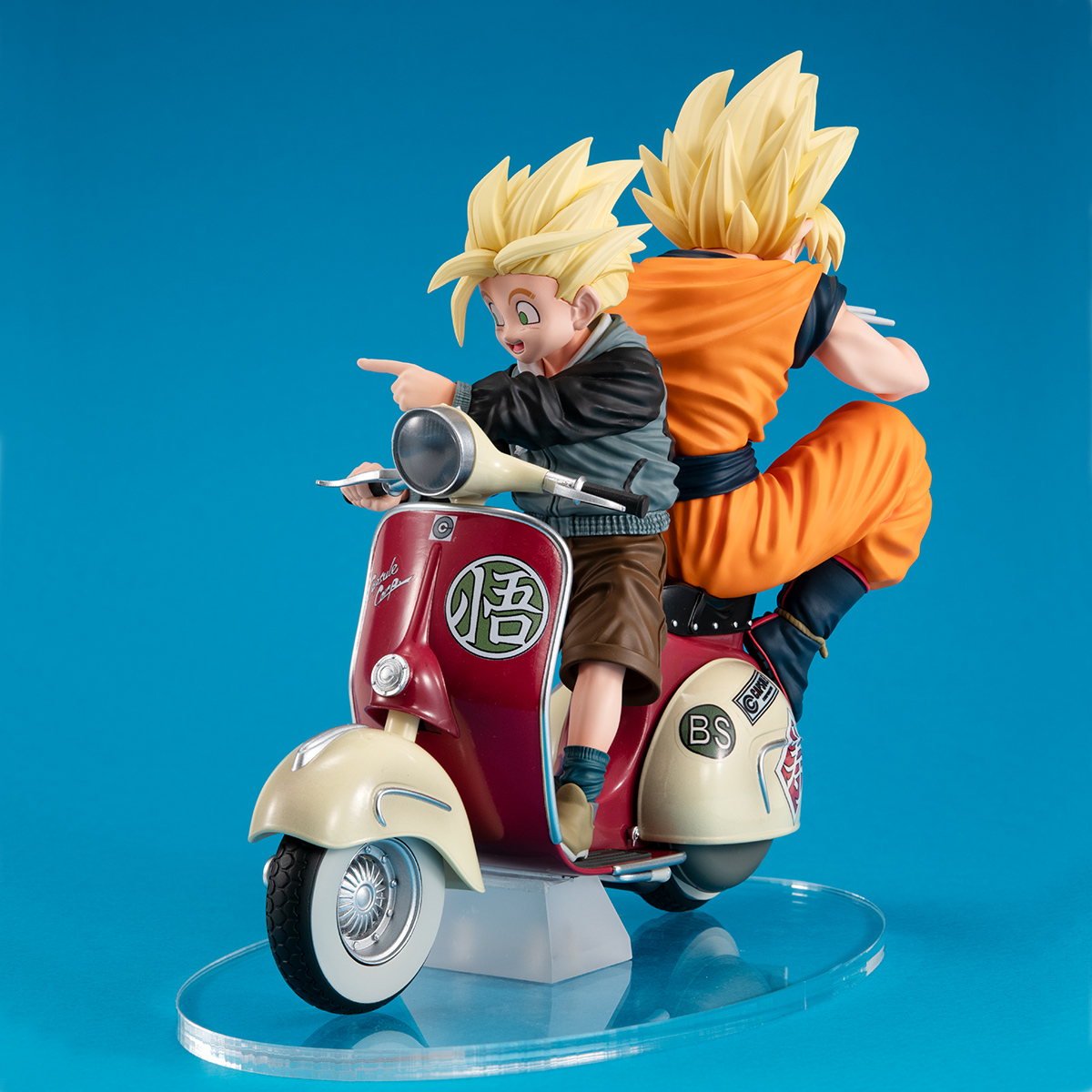 DESKTOP REAL McCOY EX Dragon Ball Z Super Saiyan Son Goku & Super Saiy