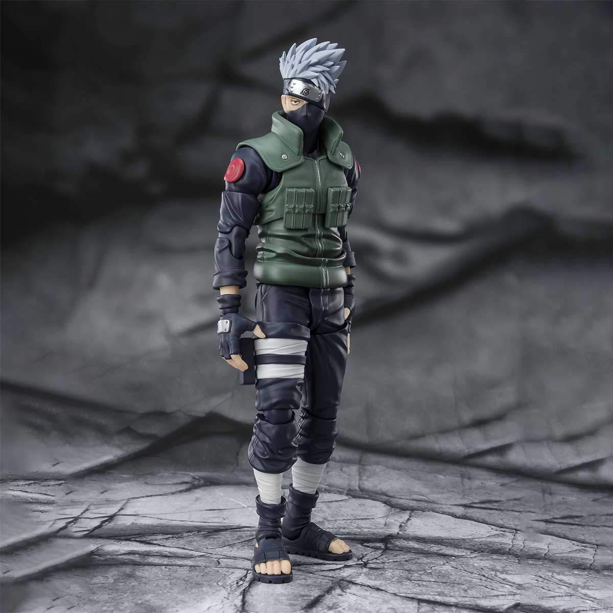 Bandai Tamashii Nations S.H.Figuarts Kakashi Hatake -The famed Sharingan Hero- "Naruto Shippuden"