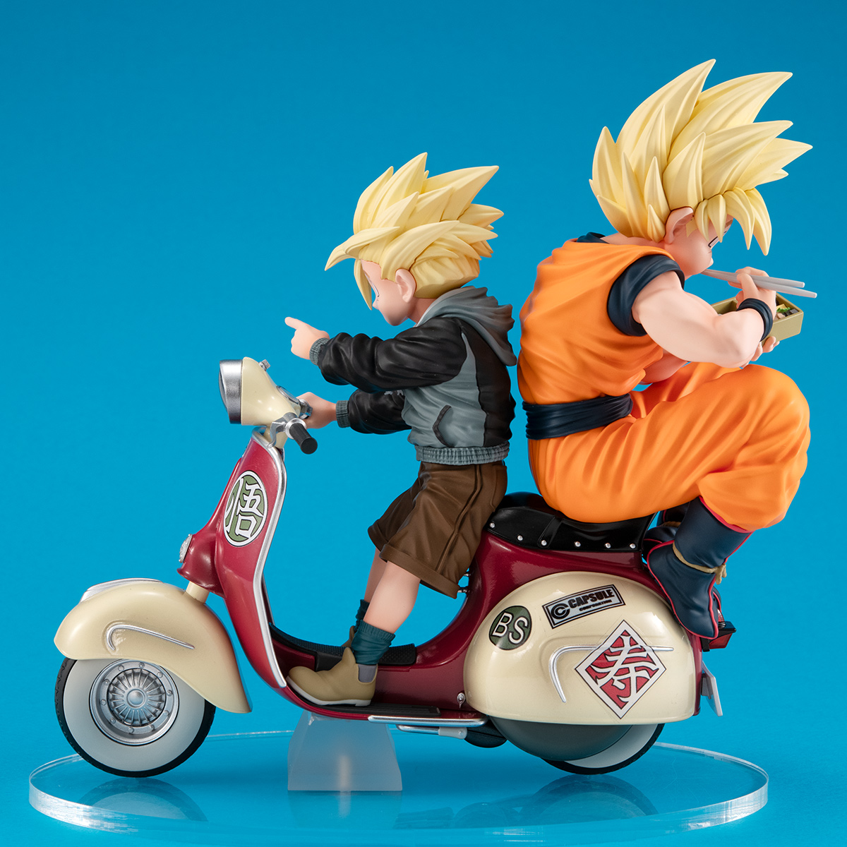 DESKTOP REAL McCOY EX Dragon Ball Z Super Saiyan Son Goku & Super Saiy